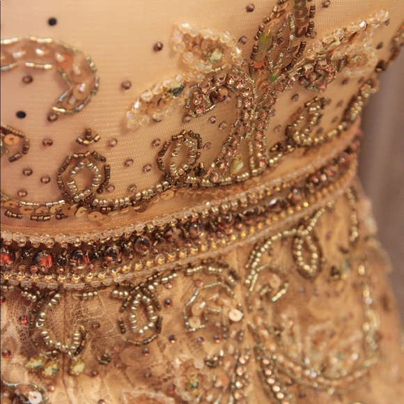 Dress - Picture 2 of 5